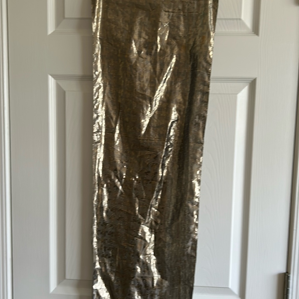 Ladies Twotone Metallic Scarf